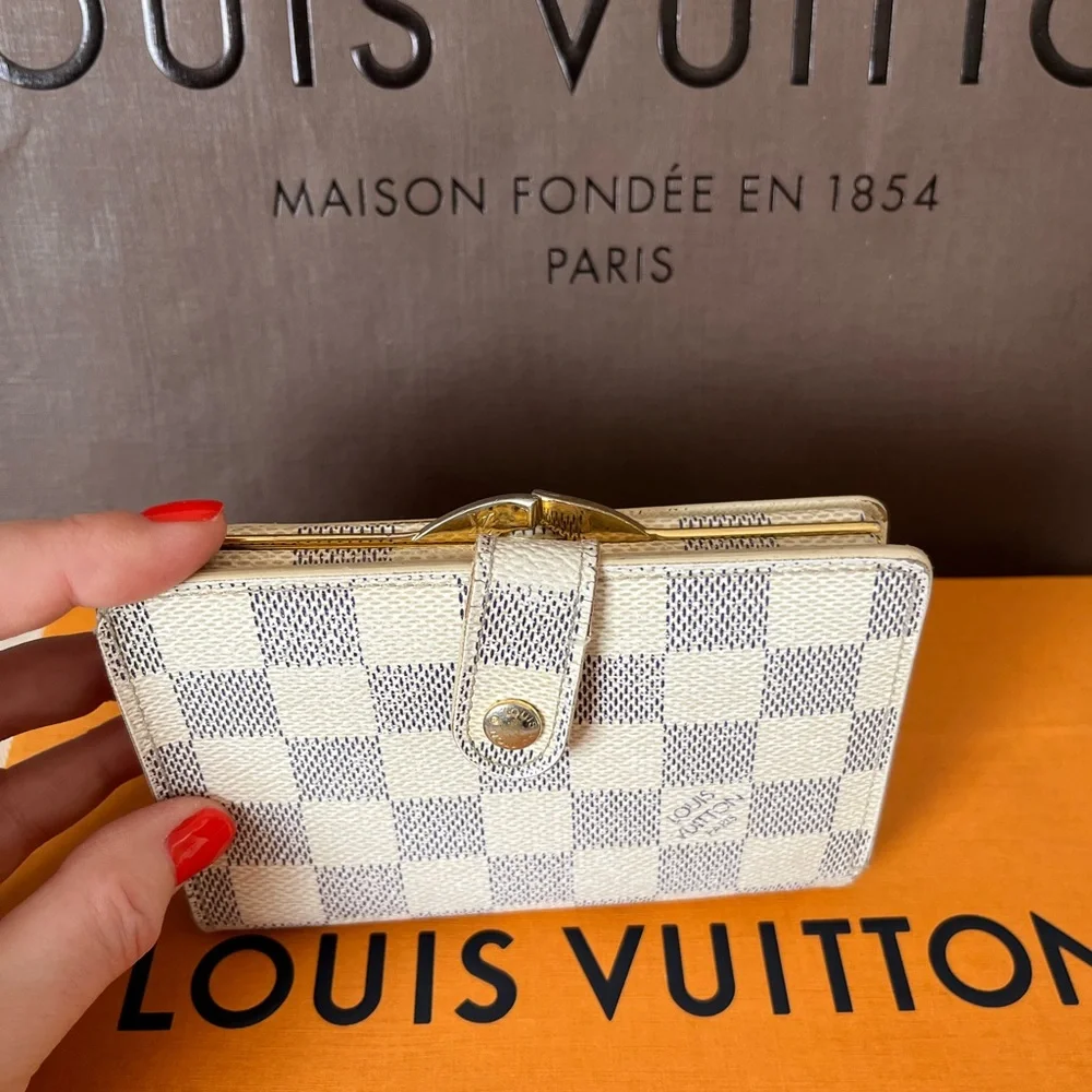 Louis Vuitton Damier Azur Canvas Checkered Wallet - Cream & Blue